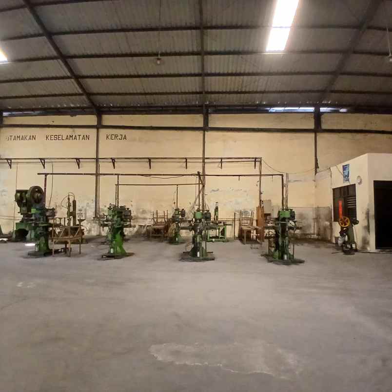 dijual rumah jalan margomulyo indah