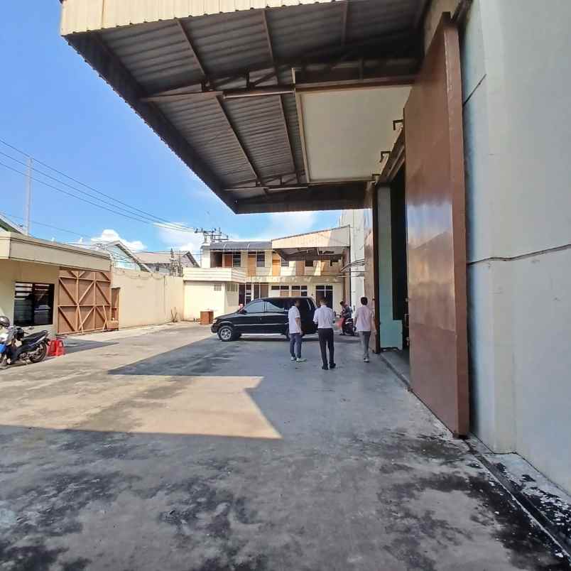 dijual rumah jalan margomulyo indah