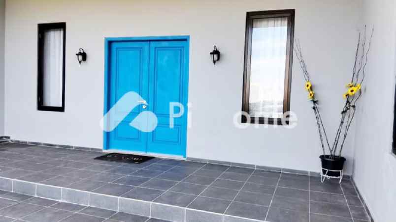 dijual rumah jalan propinsi kampung