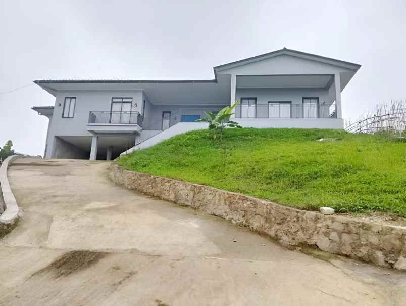 dijual rumah jalan propinsi kampung