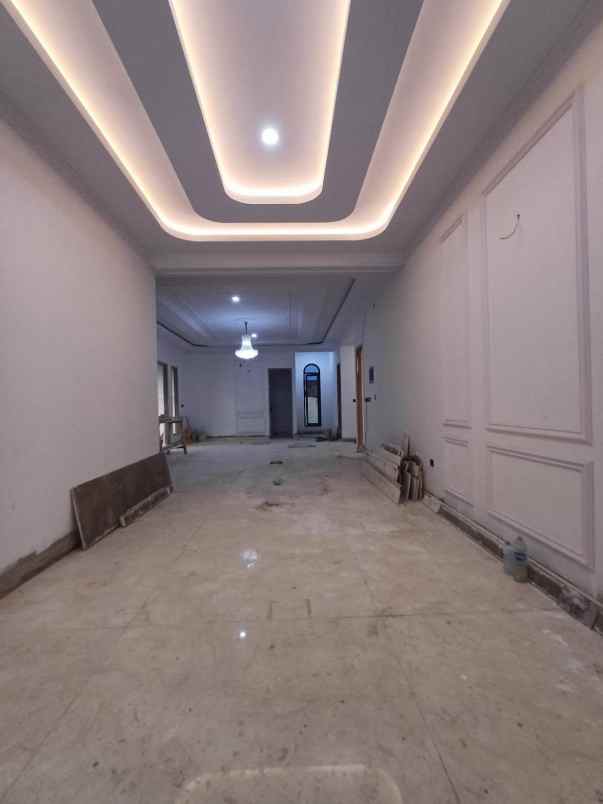 dijual rumah jati padang jaksel