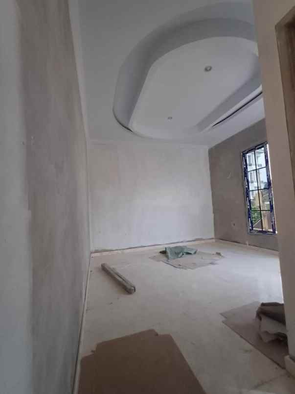 dijual rumah jati padang jaksel