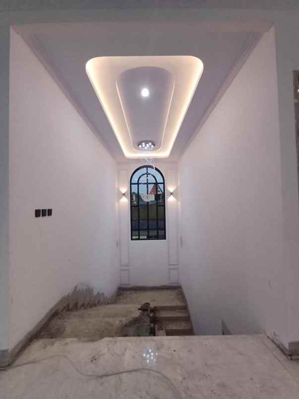 dijual rumah jati padang jaksel