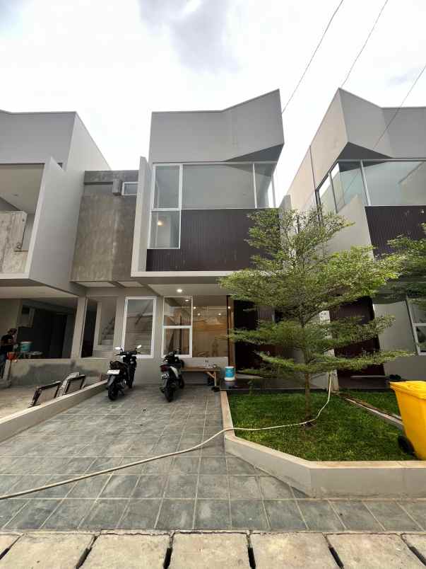 dijual rumah jatibening bekasi