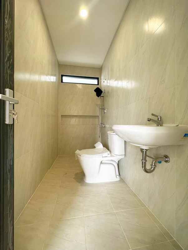dijual rumah jatimakmur
