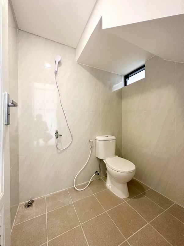 dijual rumah jatimakmur