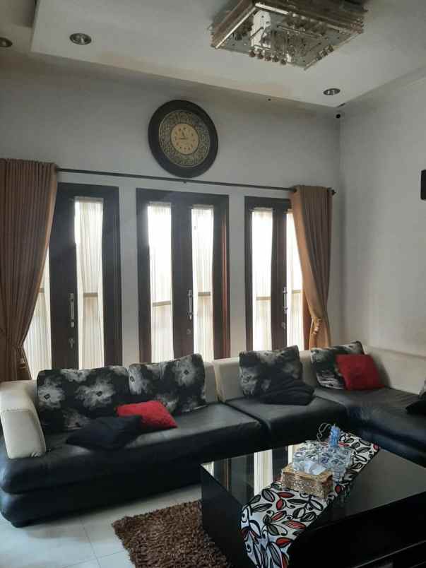 dijual rumah jl ancol