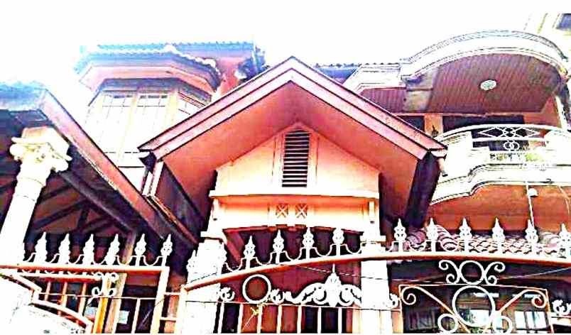 dijual rumah jl asrama komplek bumi