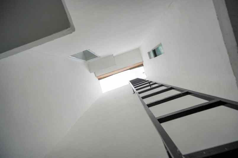 dijual rumah jl batu giok jembatan 14