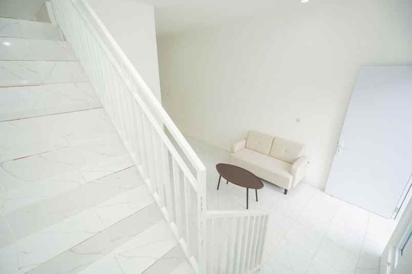 dijual rumah jl batu giok jembatan 14