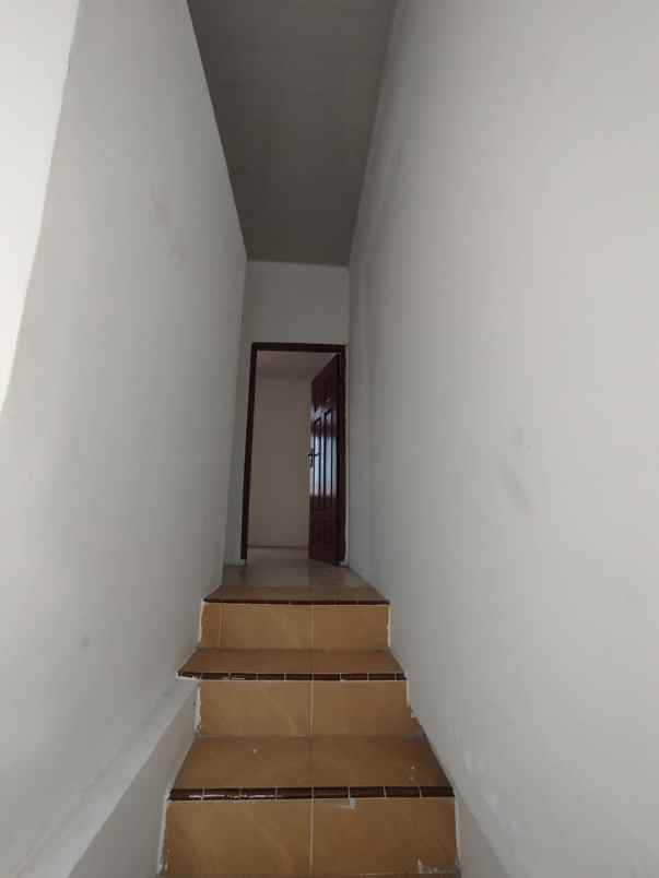 dijual rumah jl bukit barisan