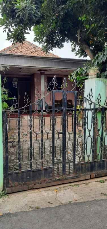 dijual rumah jl h imih