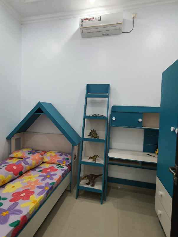 dijual rumah jl keputih tegal