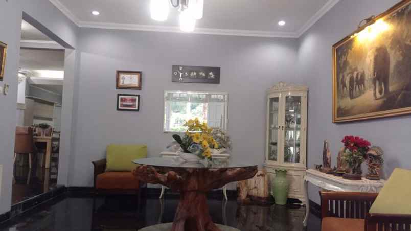 dijual rumah jl lapangan tembak cibubur