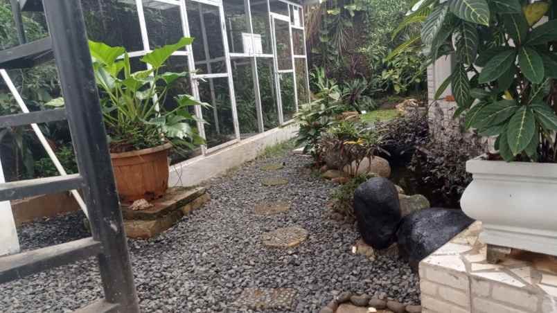 dijual rumah jl lapangan tembak cibubur