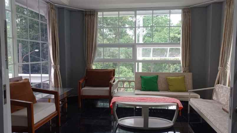 dijual rumah jl lapangan tembak cibubur