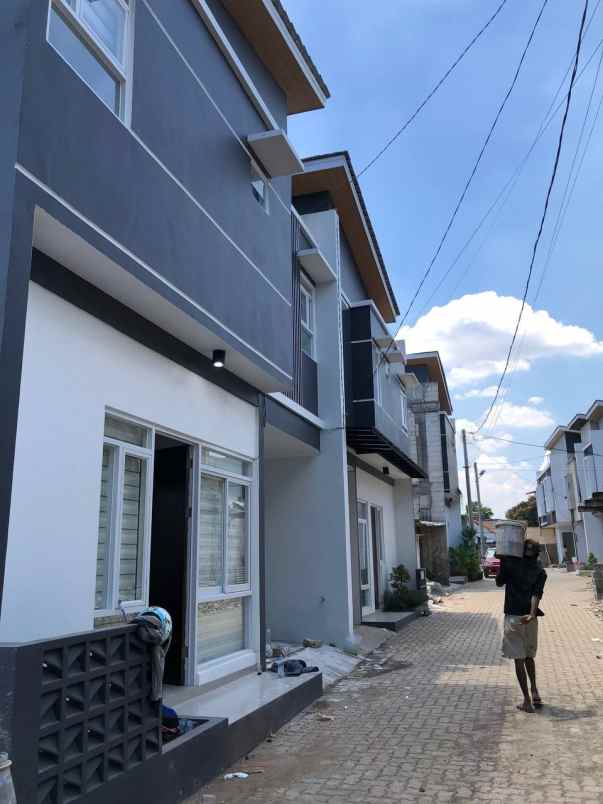 dijual rumah jl masjid nurul fajri