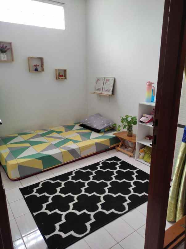 dijual rumah jl pamulang permai