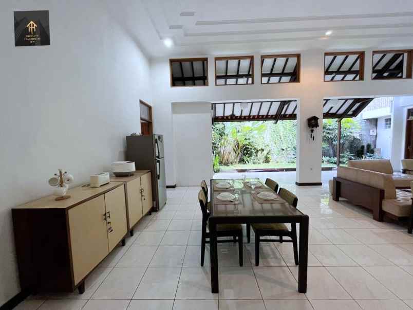 dijual rumah jl pasteur