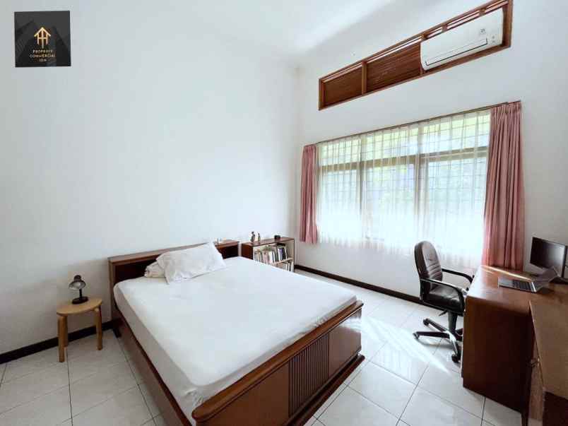 dijual rumah jl pasteur