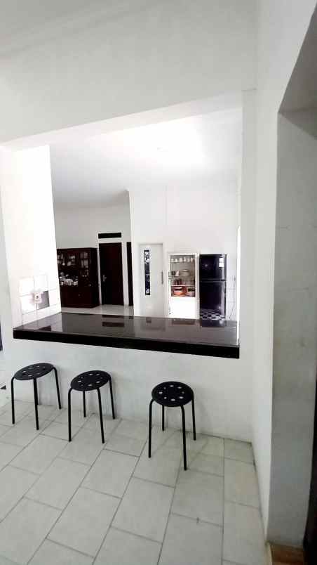 dijual rumah jl pondok duta raya