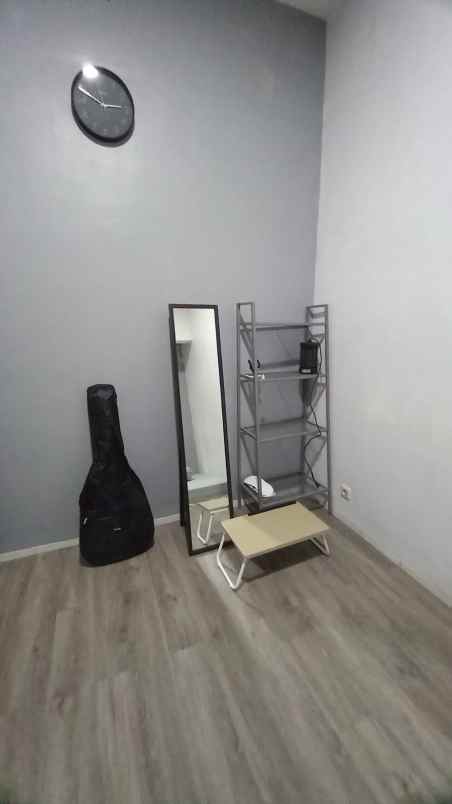 dijual rumah jl pondok duta raya