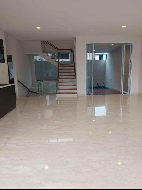 dijual rumah jl puri mutiara raya