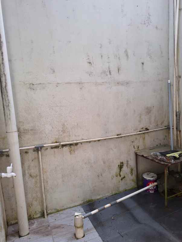 dijual rumah jl puspa sari