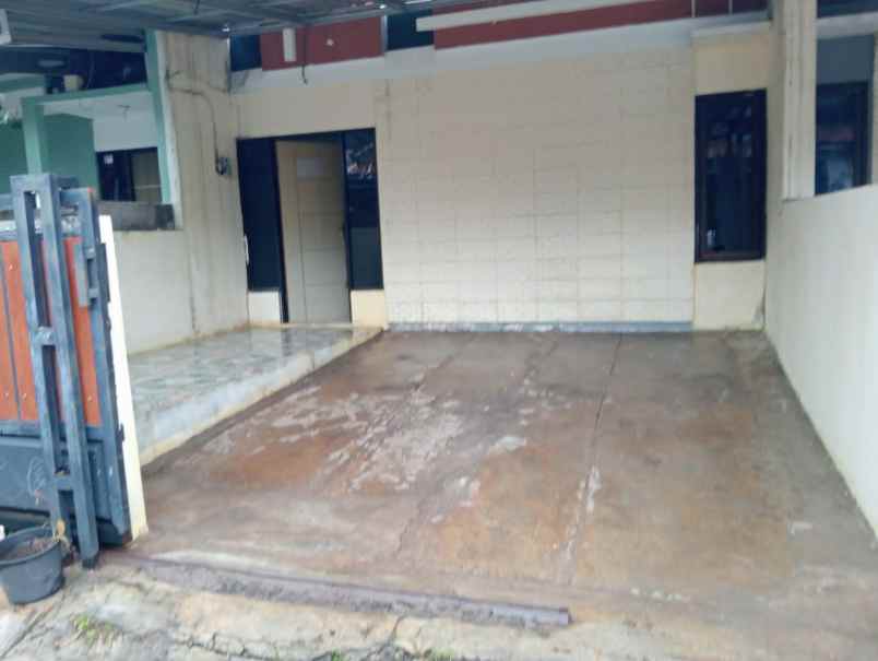 dijual rumah jl raya cangkiran gunung pati