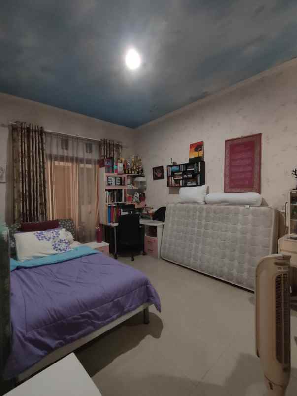 dijual rumah jl raya jatiwaringin jaktim