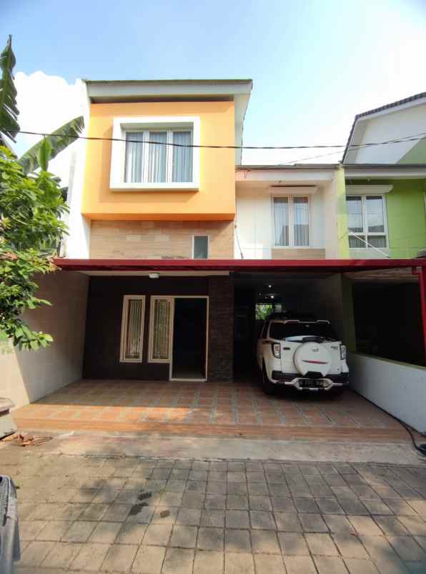 dijual rumah jl raya jatiwarna
