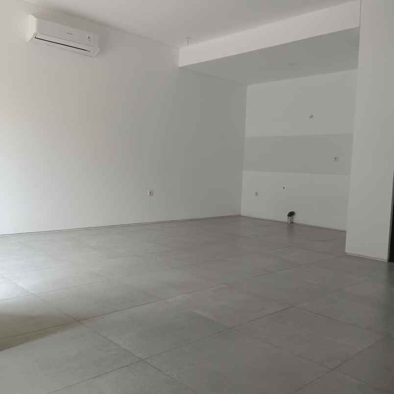 dijual rumah jl rusa raya