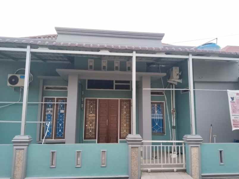 dijual rumah jl soebrantas