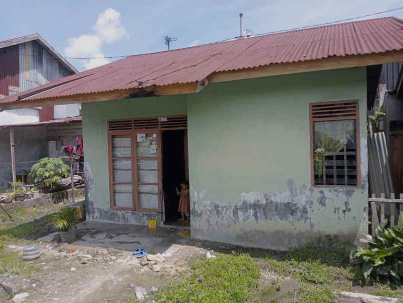 dijual rumah jl suka karya