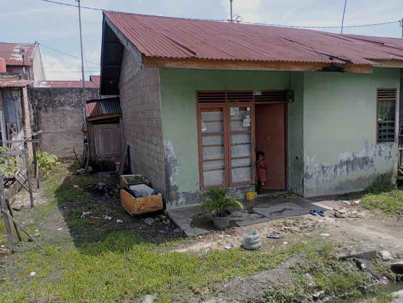 dijual rumah jl suka karya
