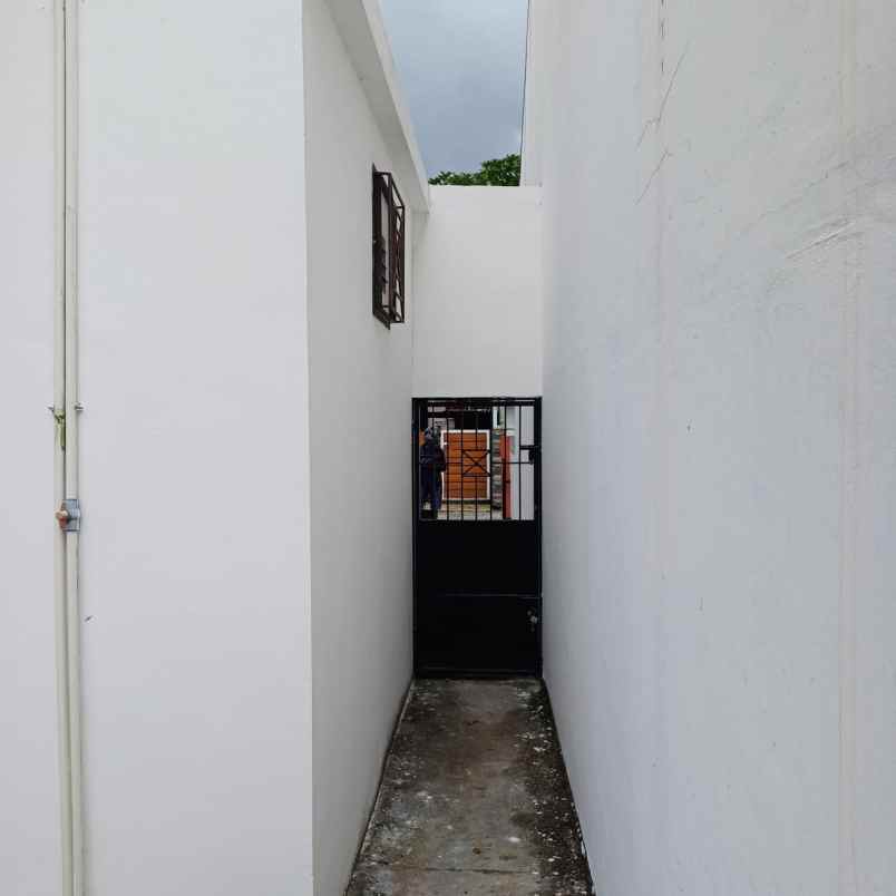 dijual rumah jl todak