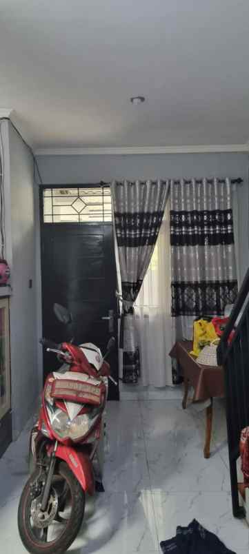 dijual rumah jl wibawa mukti jatiluhur