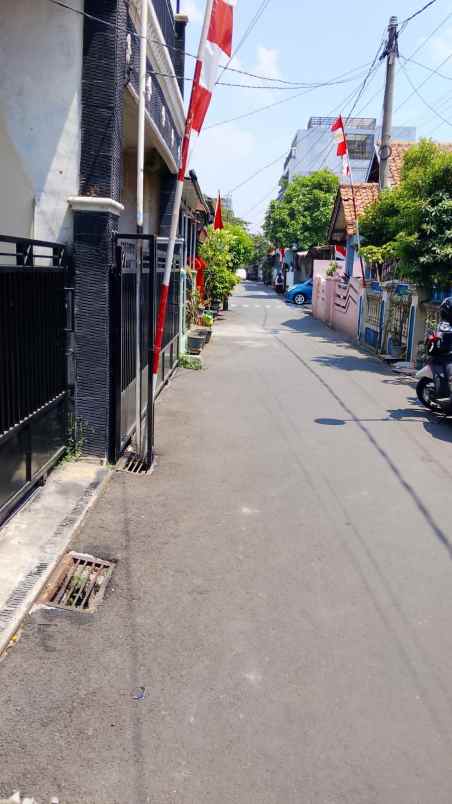 dijual rumah jln bulak macan harapan