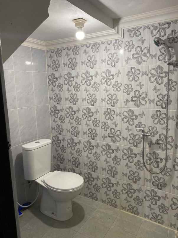 dijual rumah jln kh agus salim bekasi