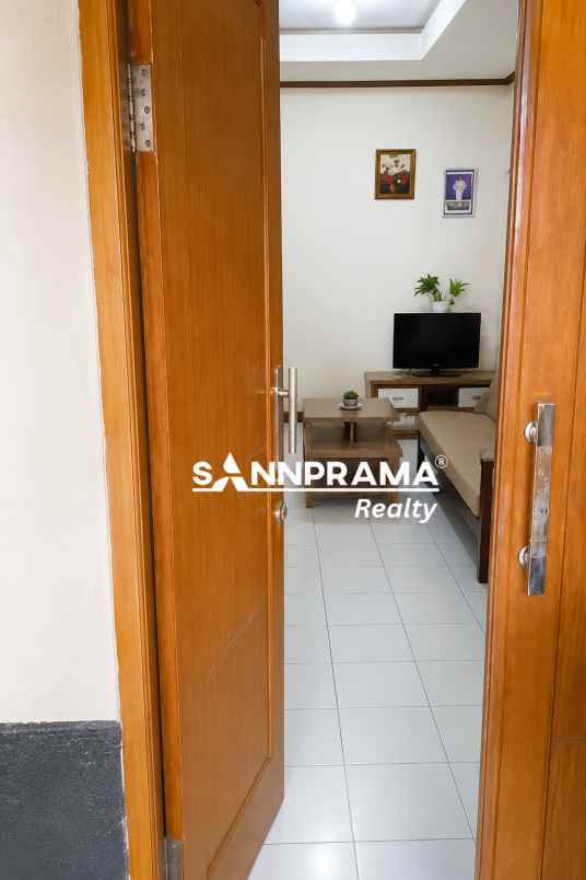 dijual rumah jln raya pondok cabe