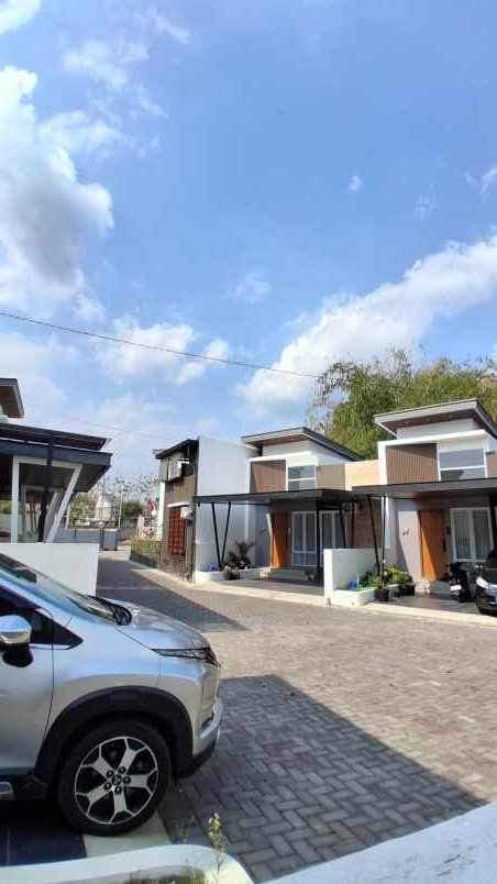 dijual rumah josari wonosalam ngaglik