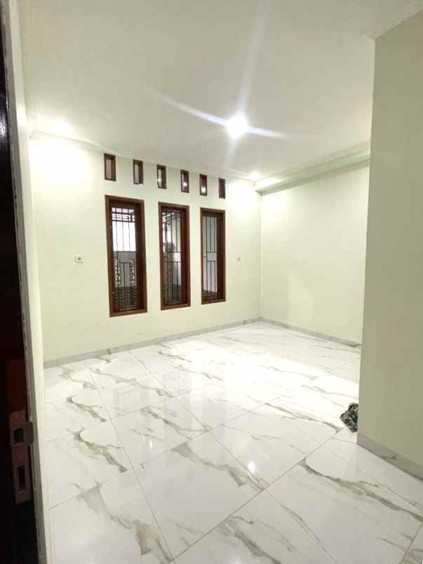 dijual rumah kavling dki pondok kelapa