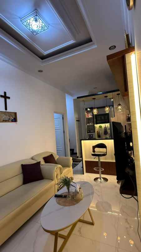 dijual rumah kelapa dua wetan ciracas jakarta timur