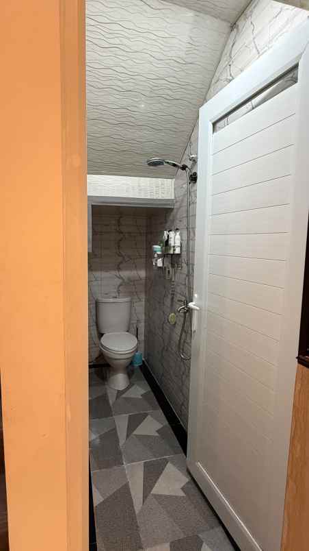 dijual rumah kelapa dua wetan ciracas jakarta timur