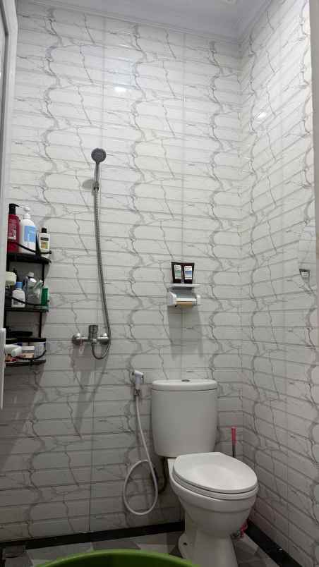 dijual rumah kelapa dua wetan ciracas jakarta timur