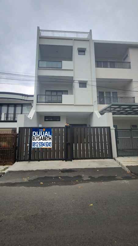 dijual rumah kelapa gading
