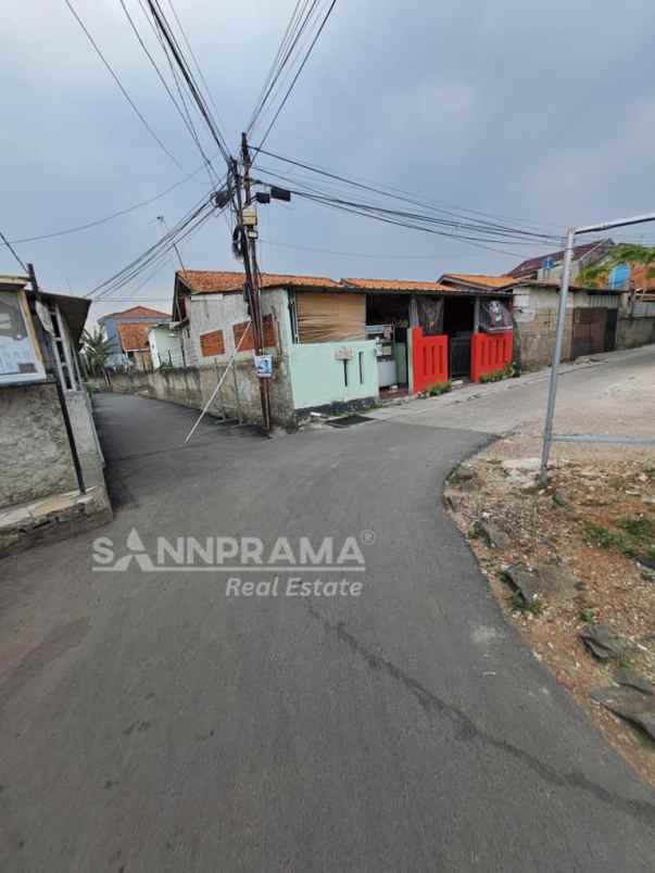 dijual rumah kemiri muka