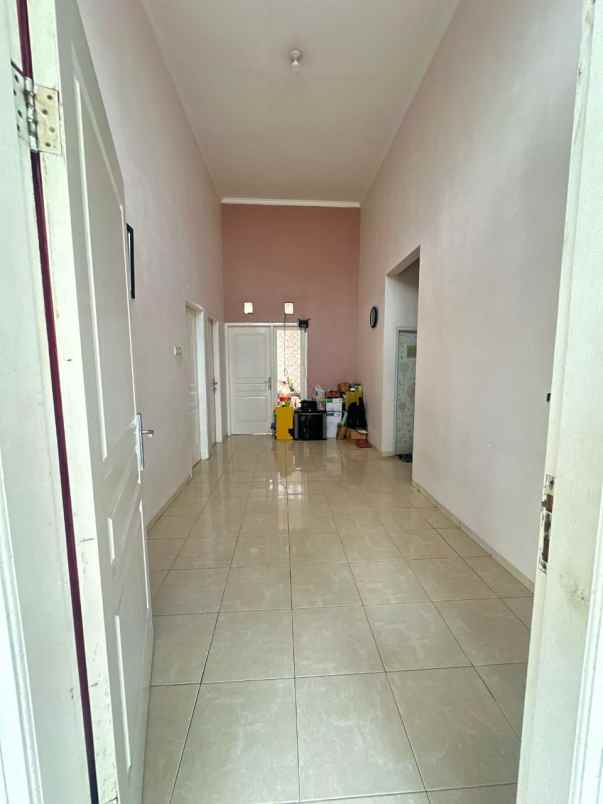 dijual rumah kendalsari