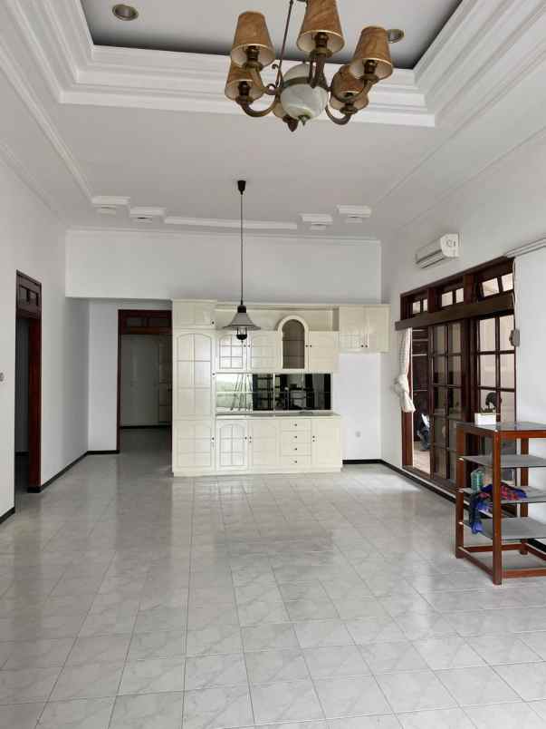 dijual rumah kertajaya indah