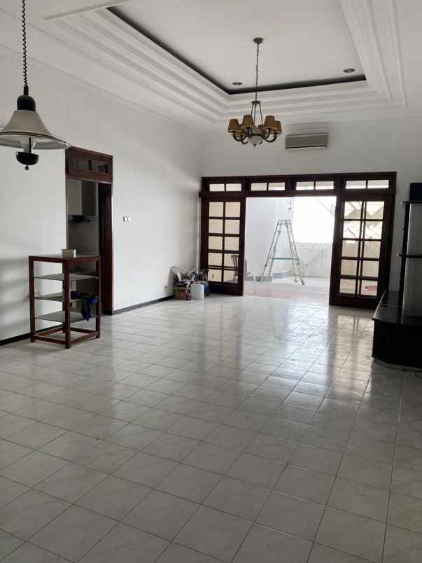 dijual rumah kertajaya indah